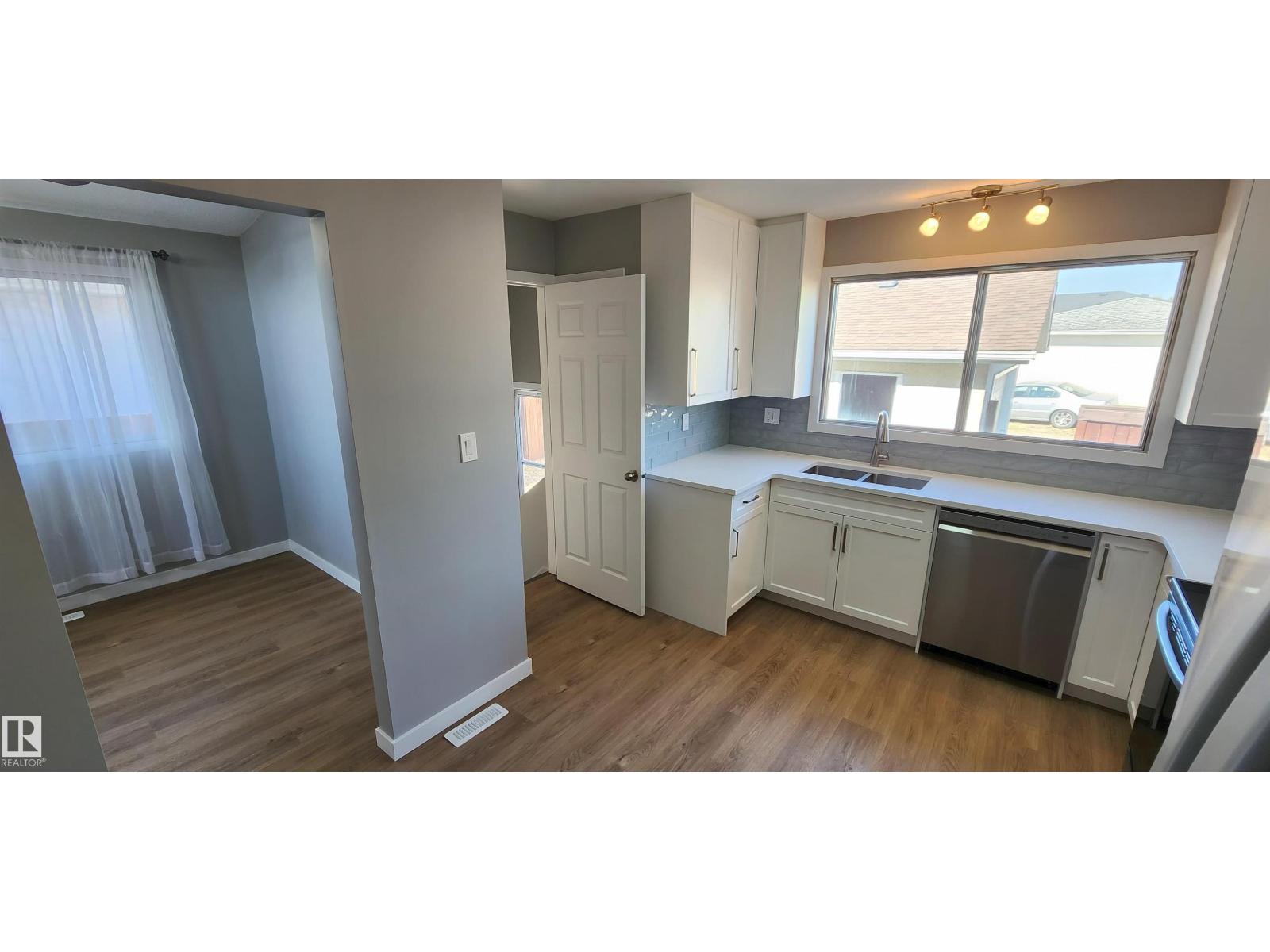 11436 143 Av Nw, Edmonton, Alberta  T5X 1L6 - Photo 6 - E4458493