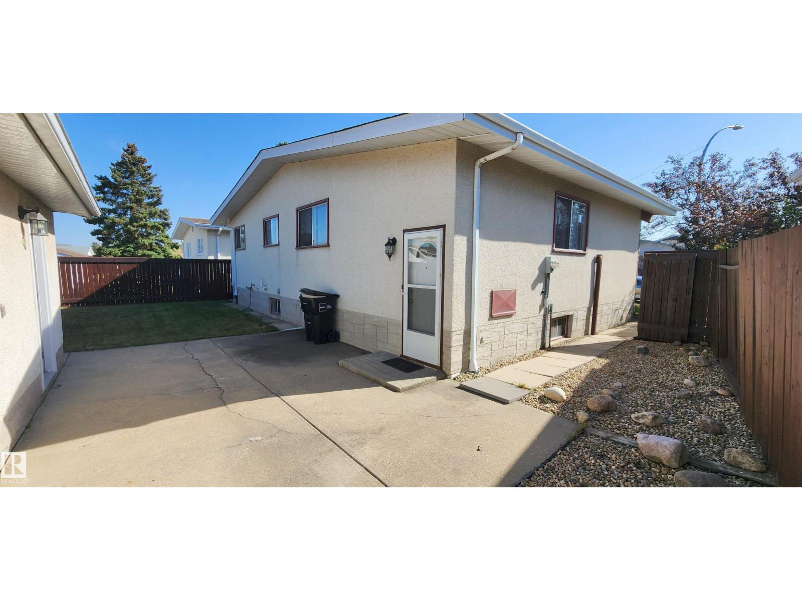 11436 143 Av Nw, Edmonton, Alberta  T5X 1L6 - Photo 21 - E4458493