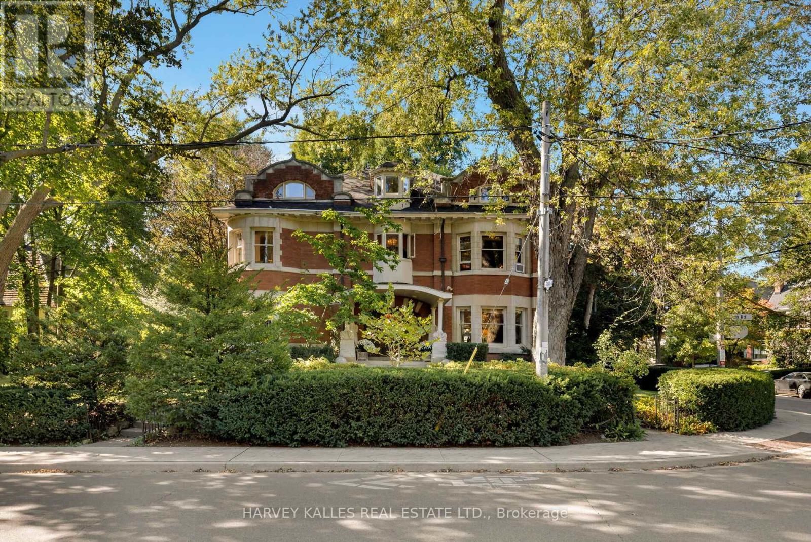 114 Glen Road, Toronto, Ontario  M4W 2V9 - Photo 4 - C12435116