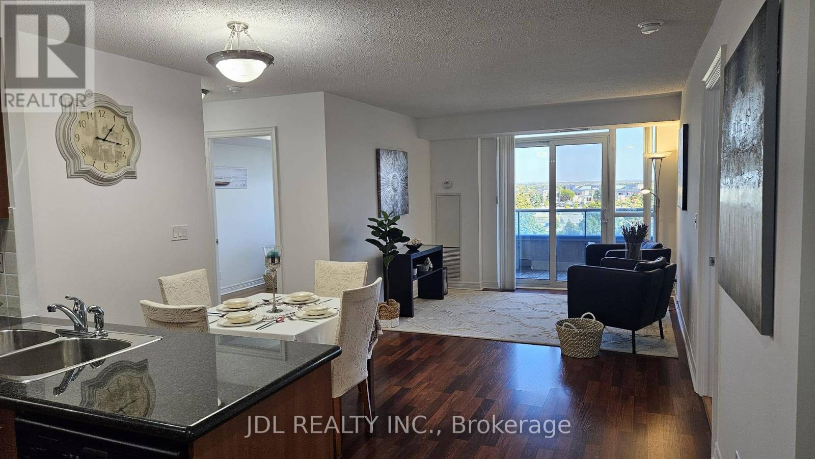 718 - 33 Cox Boulevard, Markham, Ontario  L3R 8A6 - Photo 1 - N12435850