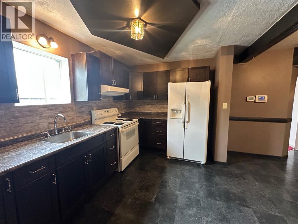 109 First Avenue S, Wimborne, Alberta  T0M 2G0 - Photo 16 - A2221008