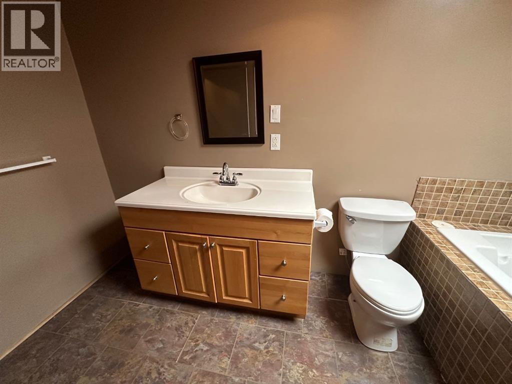 109 First Avenue S, Wimborne, Alberta  T0M 2G0 - Photo 43 - A2221008
