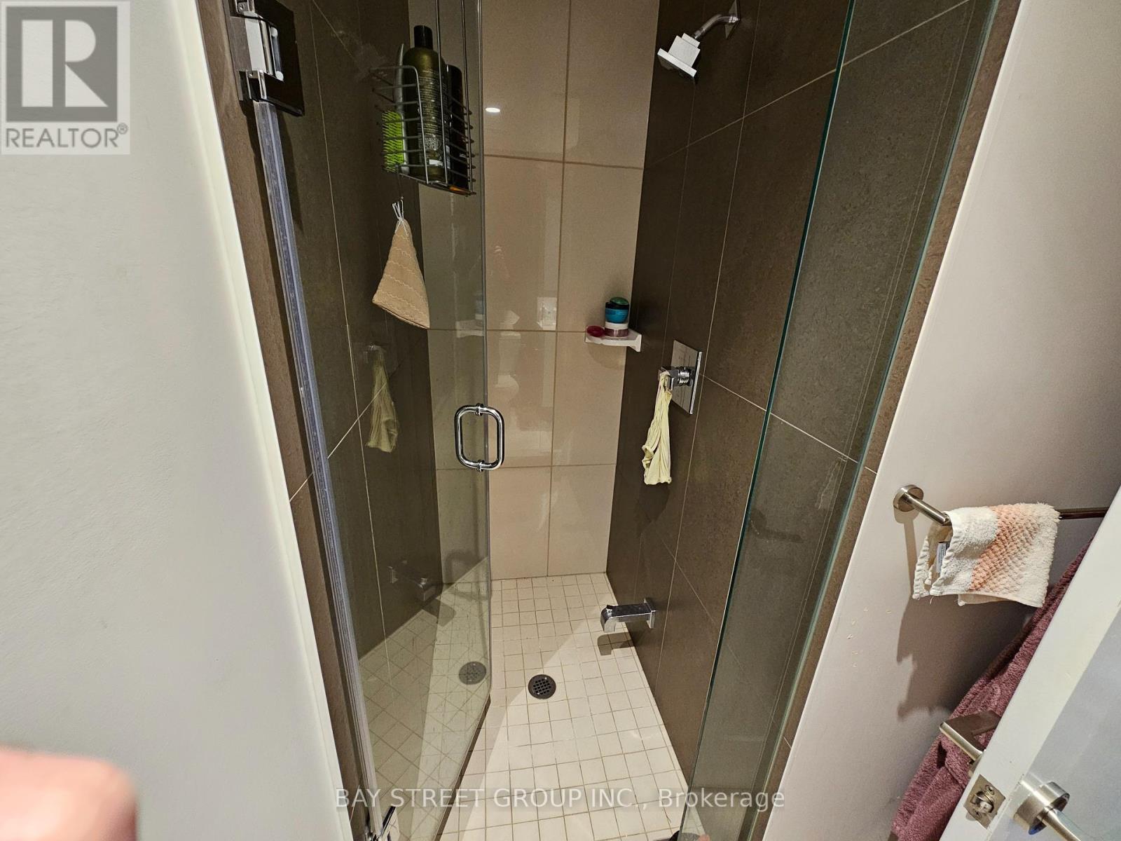 3826 - 5 Sheppard Avenue E, Toronto, Ontario  M2N 0G4 - Photo 4 - C12435868