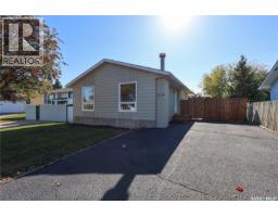 1429 Lacroix Crescent Carlton Park, Prince Albert, Ca