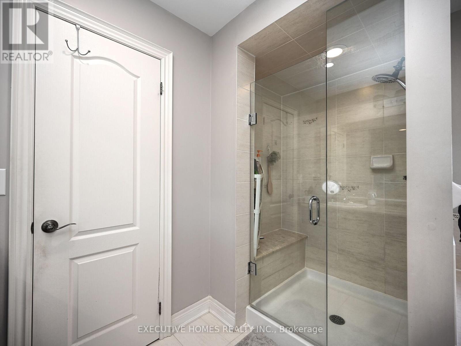 55 Apple Valley Way E, Brampton, Ontario  L5P 3R5 - Photo 25 - W12435861