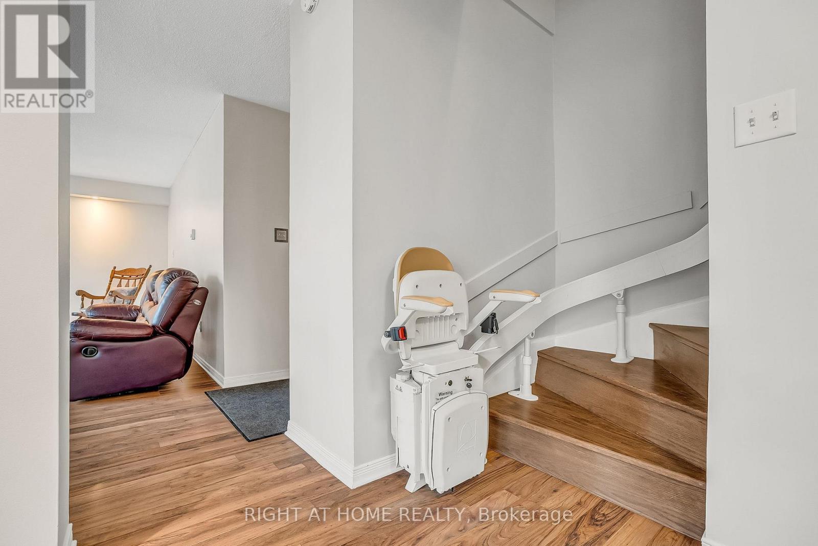 110 - 454 Centre Street S, Oshawa, Ontario  L1H 4C2 - Photo 21 - E12435904