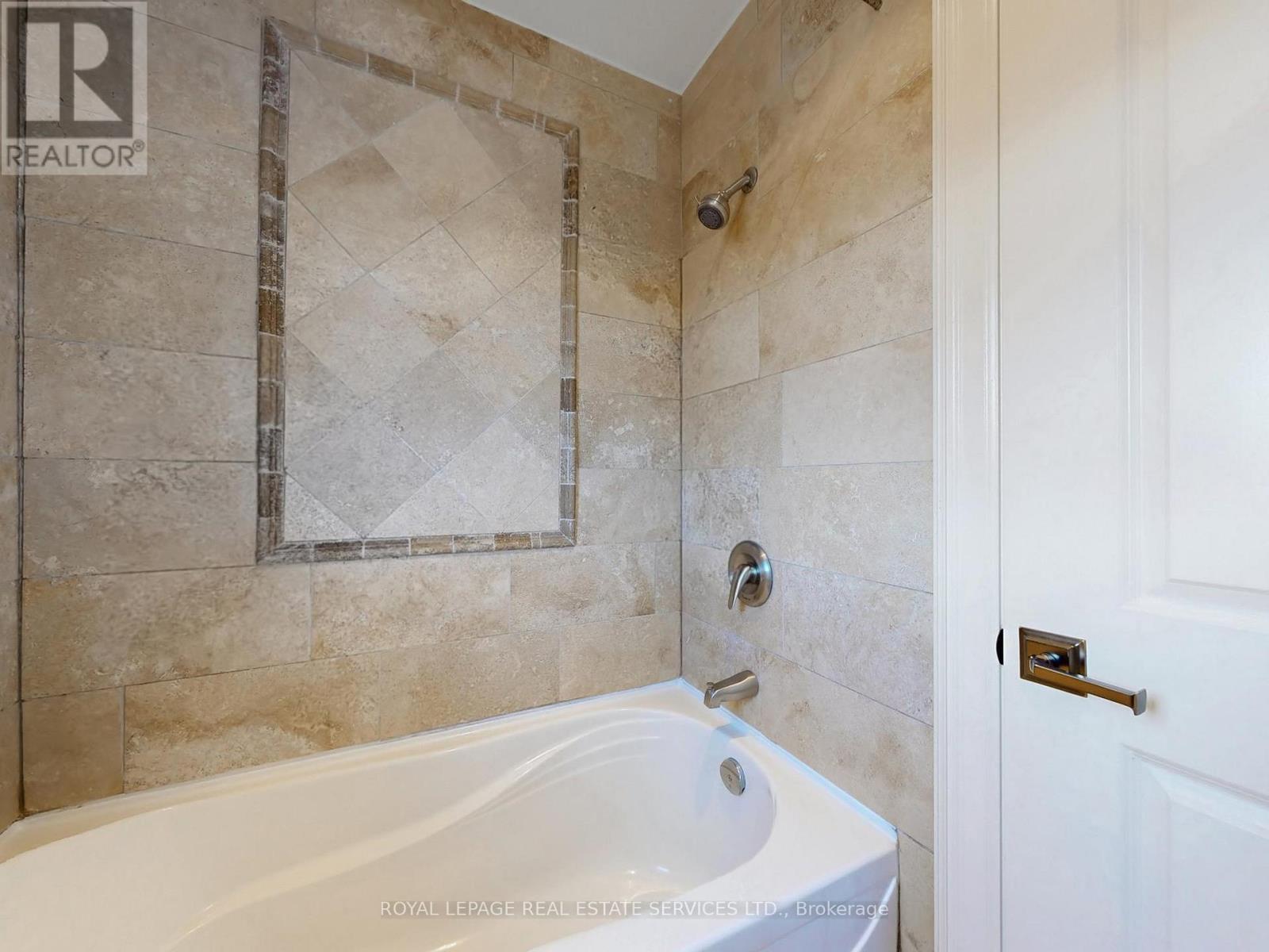 1511 Haig Boulevard, Mississauga, Ontario  L5E 2N2 - Photo 34 - W12434215