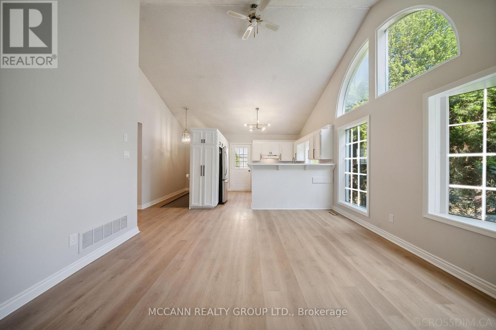 102 Yorkminster Road, Toronto, Ontario  M2P 1M6 - Photo 15 - C12435887