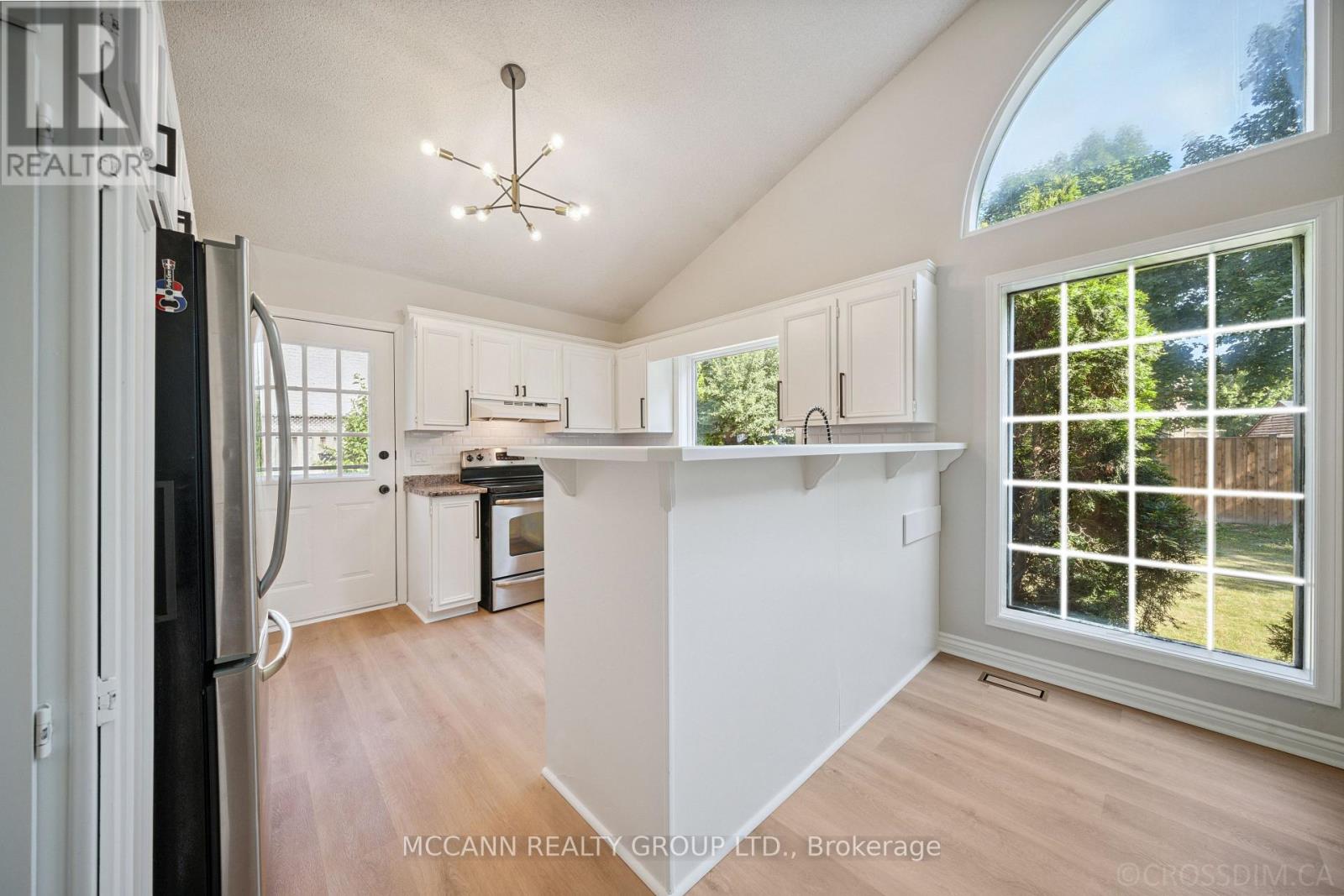 102 Yorkminster Road, Toronto, Ontario  M2P 1M6 - Photo 16 - C12435887