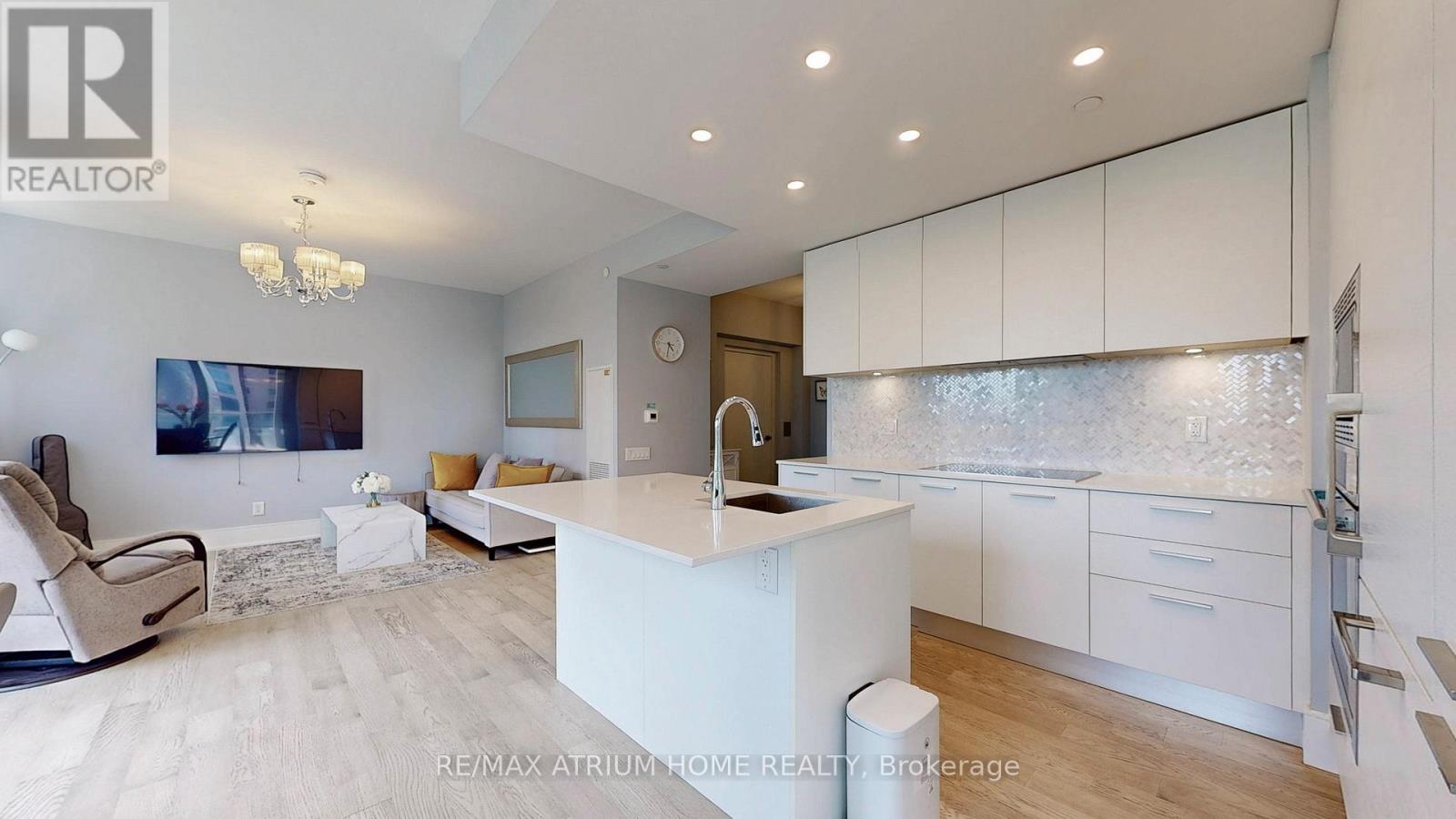 715 - 1 Gloucester Street, Toronto, Ontario  M4Y 0C7 - Photo 8 - C12435898