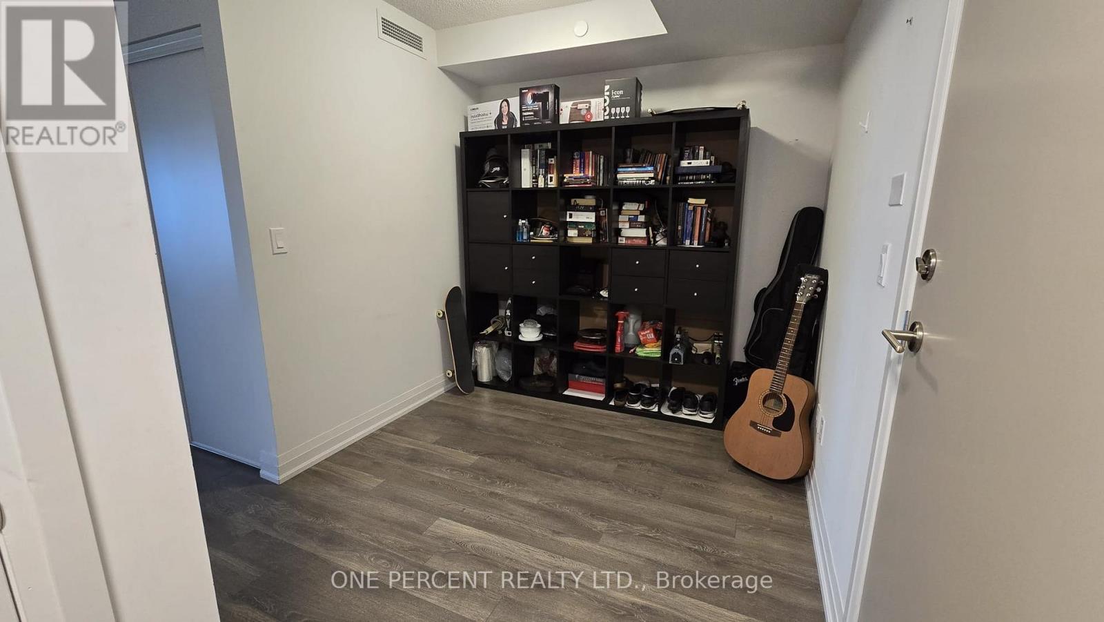 2108 - 20 Meadowglen Place, Toronto, Ontario  M1G 0A9 - Photo 3 - E12435908