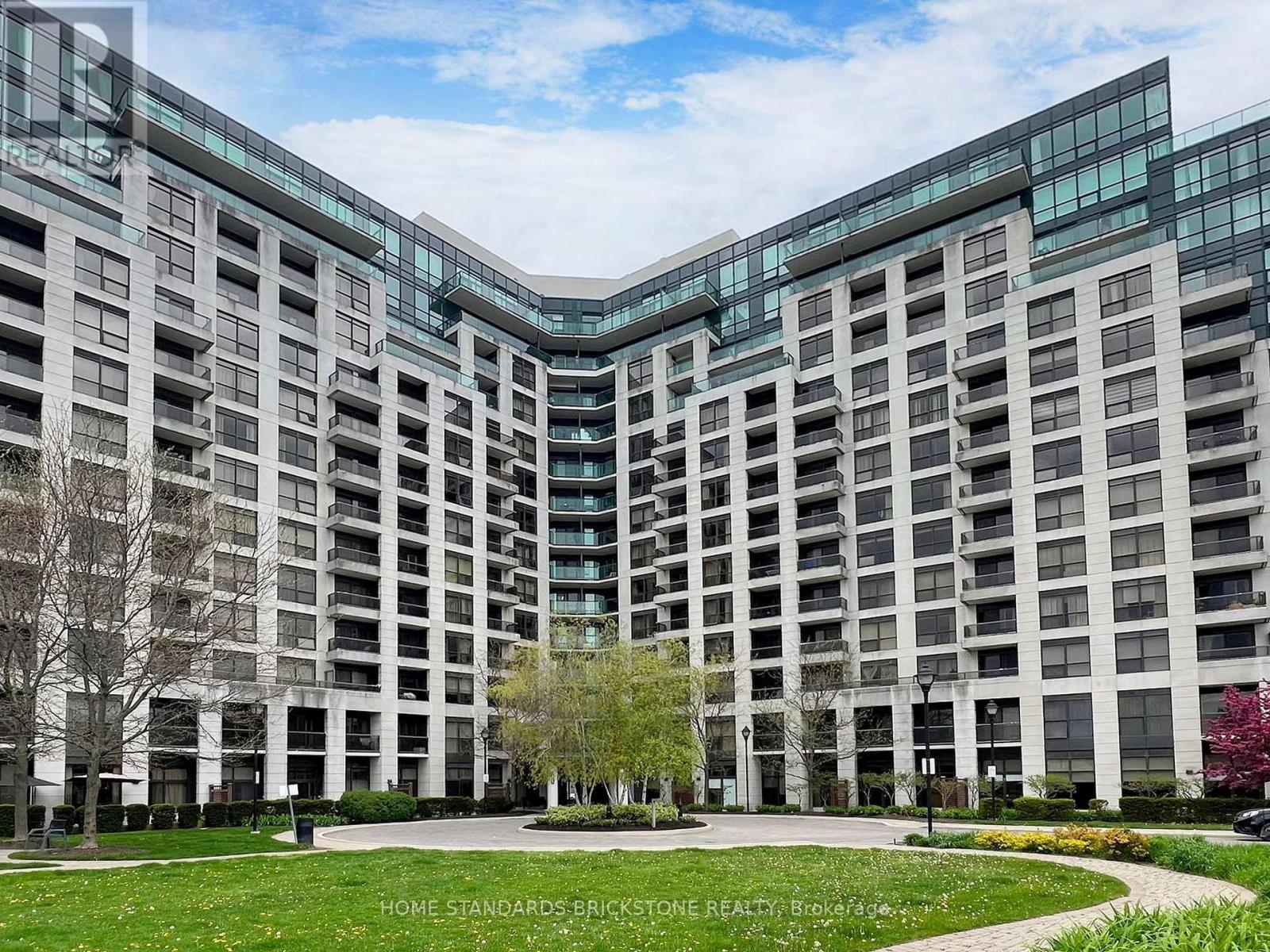 Ph211 - 18 Harding Boulevard, Richmond Hill, Ontario  L4C 0T3 - Photo 2 - N12435888