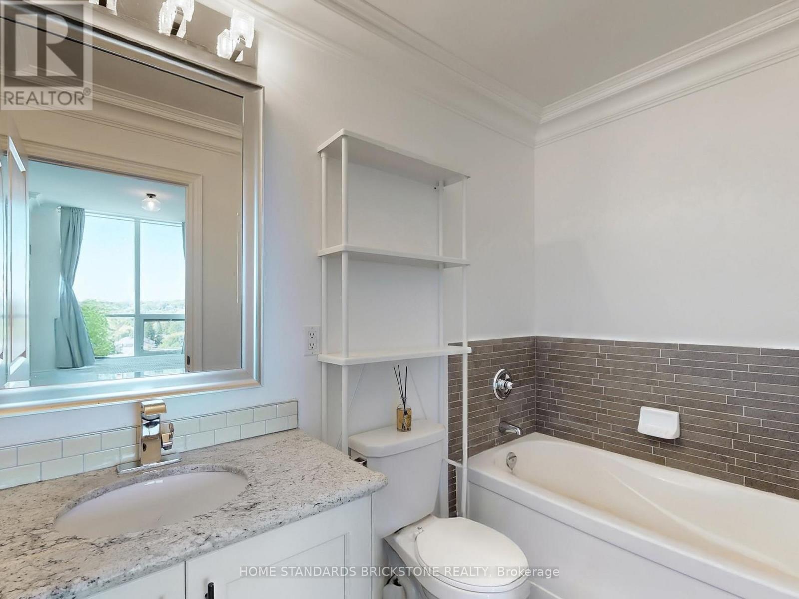 Ph211 - 18 Harding Boulevard, Richmond Hill, Ontario  L4C 0T3 - Photo 21 - N12435888
