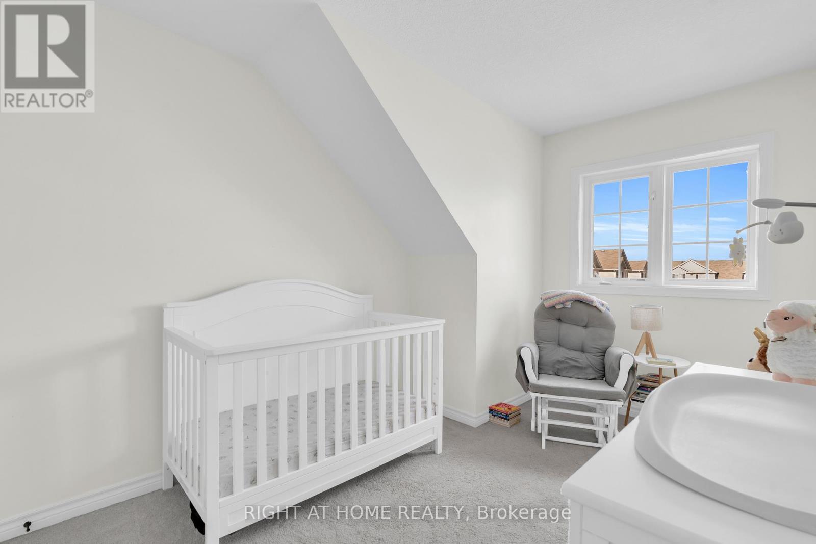 B - 630 Woodlawn Road E, Guelph, Ontario  N1E 0K4 - Photo 13 - X12435901
