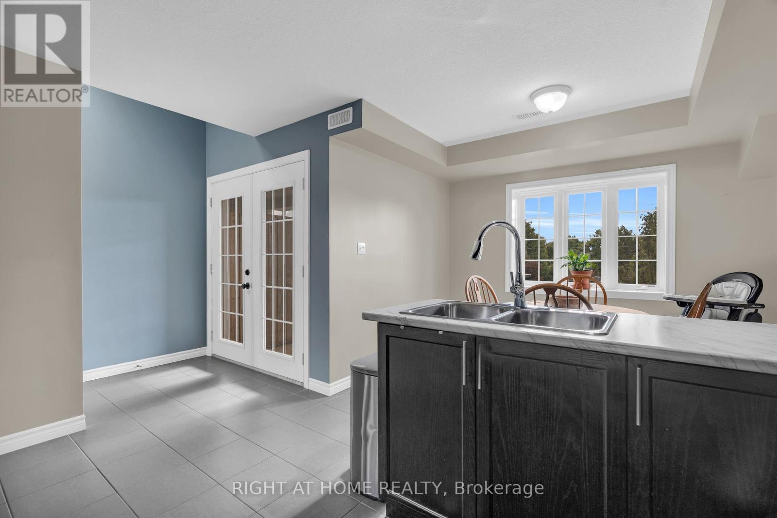 B - 630 Woodlawn Road E, Guelph, Ontario  N1E 0K4 - Photo 9 - X12435901