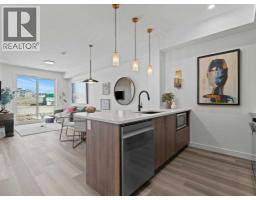 A121, 2026 81 Street SW Springbank Hill