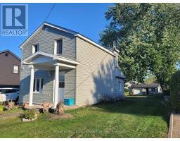 975 Queen Street, Champlain, Ca