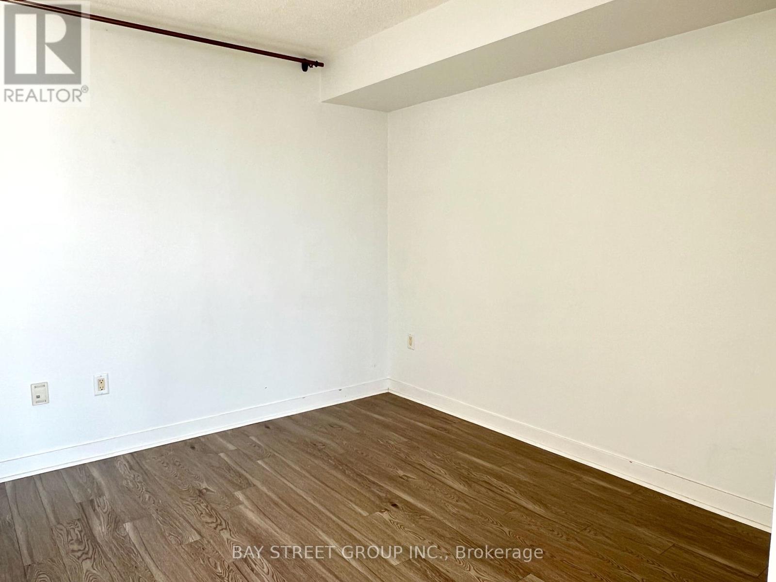 3716 - 11 Brunel Court, Toronto, Ontario  M5V 3Y3 - Photo 5 - C12435938