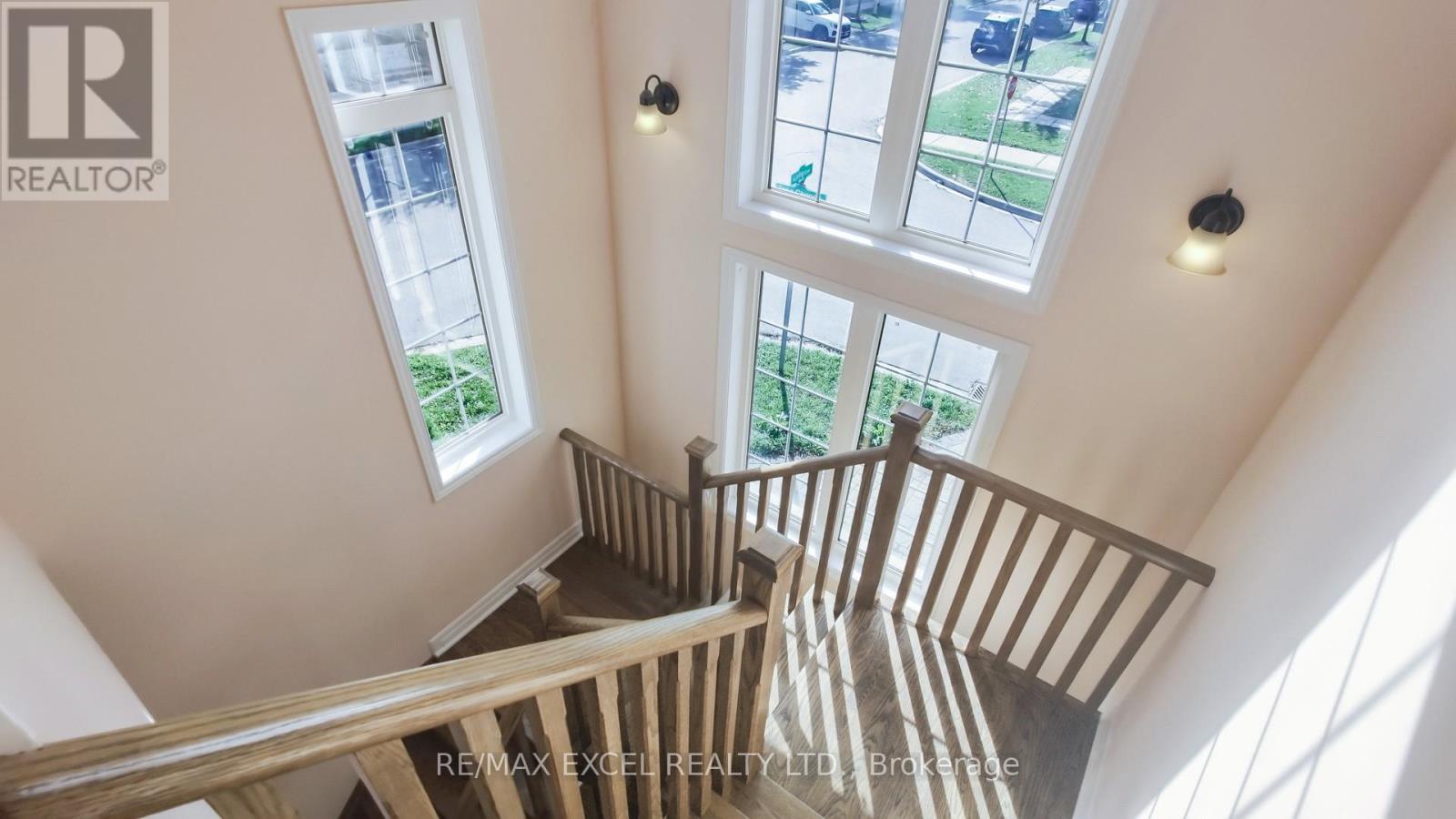 103 Living Crescent, Markham, Ontario  L6C 0T4 - Photo 16 - N12435917