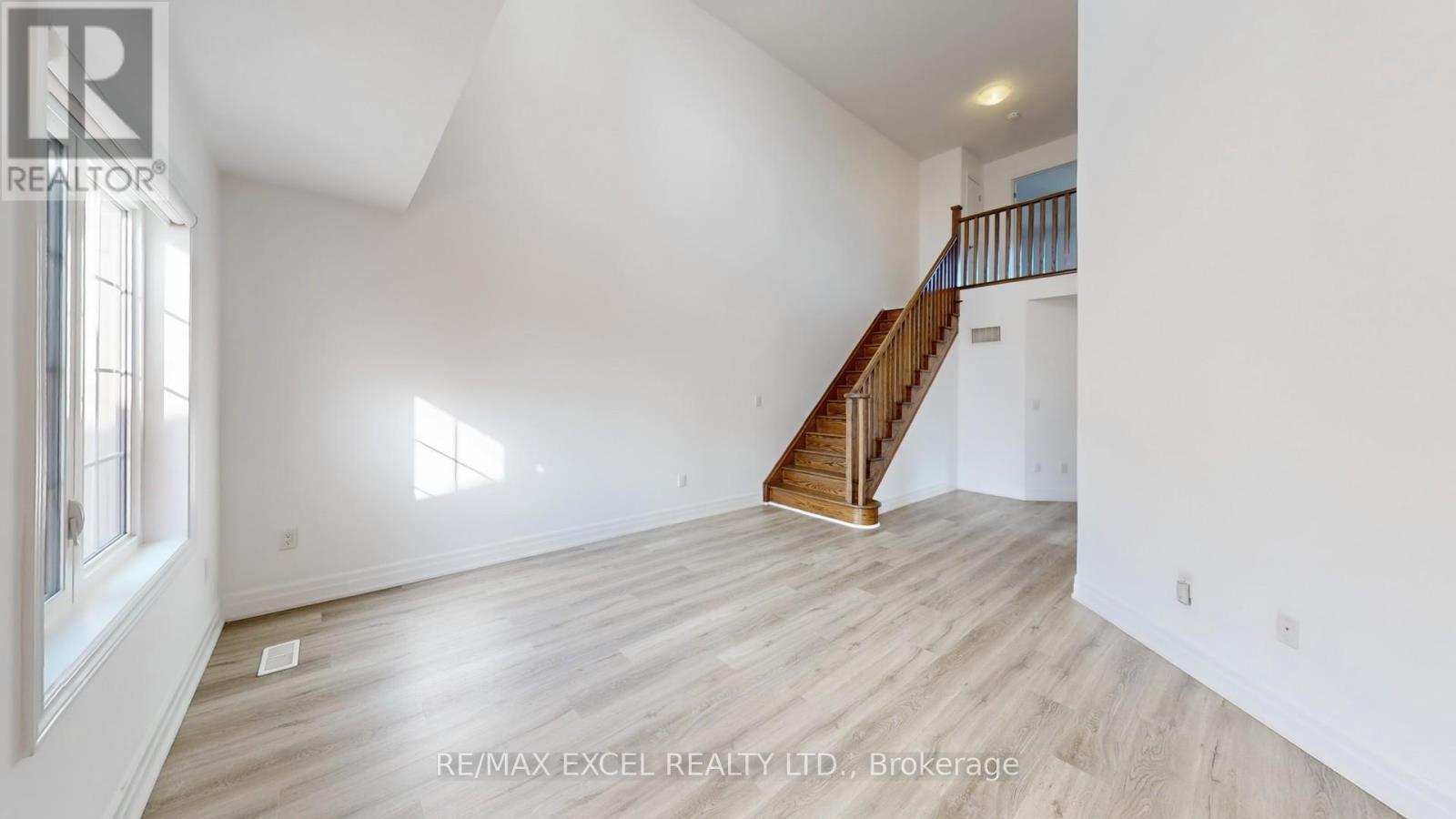 103 Living Crescent, Markham, Ontario  L6C 0T4 - Photo 18 - N12435917
