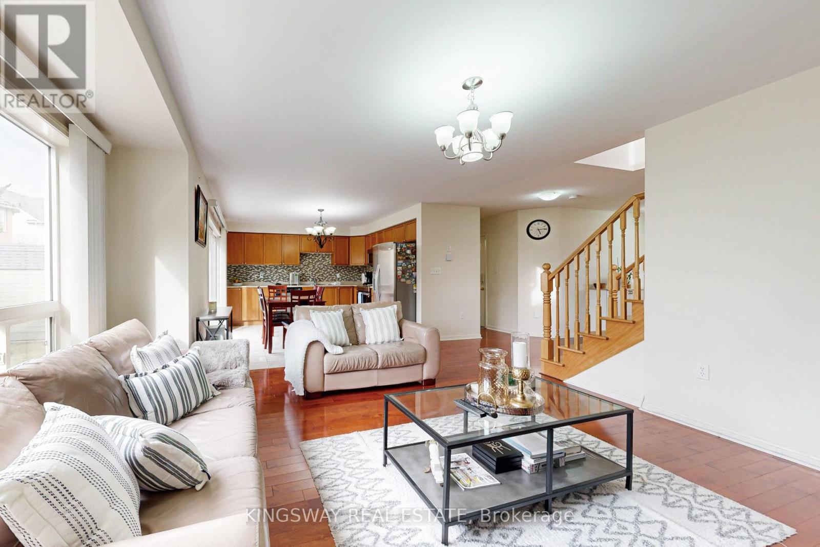 142 Valleyway Drive, Brampton, Ontario  L6X 0N3 - Photo 15 - W12435925