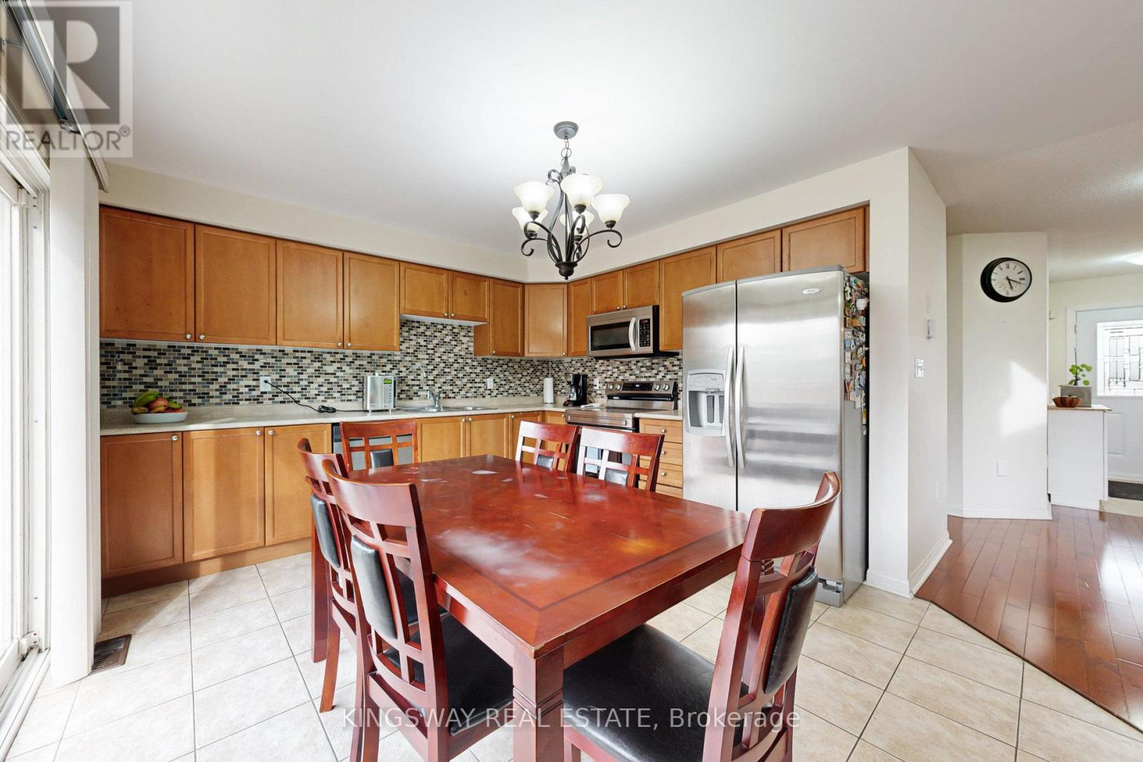 142 Valleyway Drive, Brampton, Ontario  L6X 0N3 - Photo 16 - W12435925