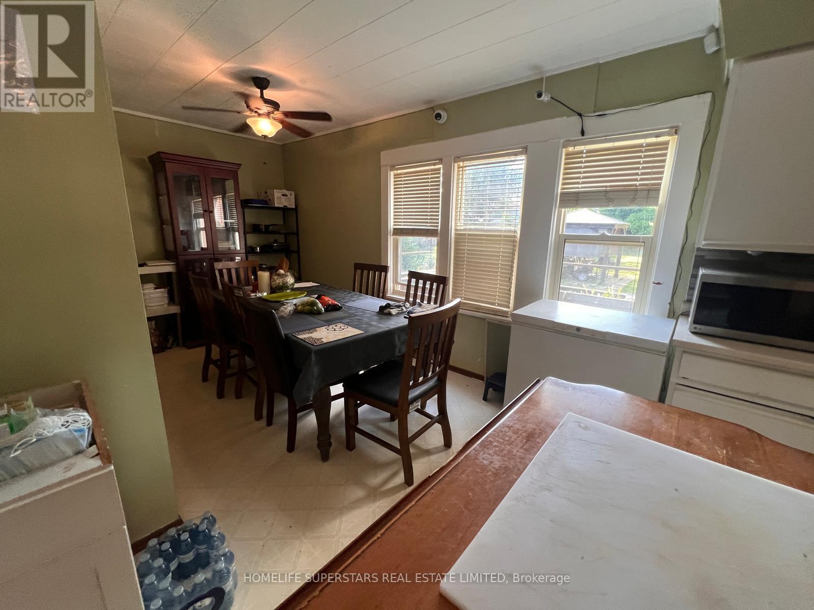 5991 Culp Street, Niagara Falls, Ontario  L2G 2B6 - Photo 3 - X12276050