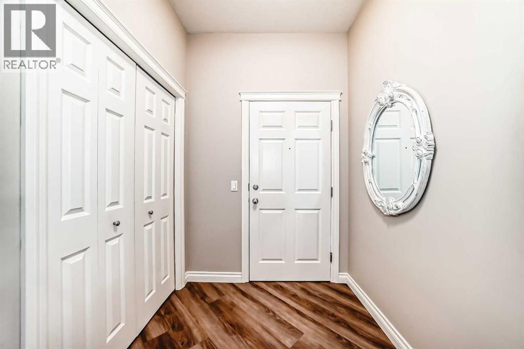 7204, 14 Hemlock Crescent Sw, Calgary, Alberta  T3C 2Z1 - Photo 4 - A2255771