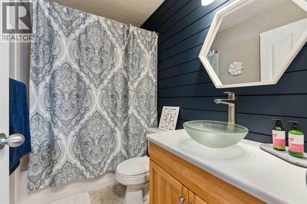 16 Bow Ridge Drive, Cochrane, Alberta  T4C 1V6 - Photo 29 - A2230277