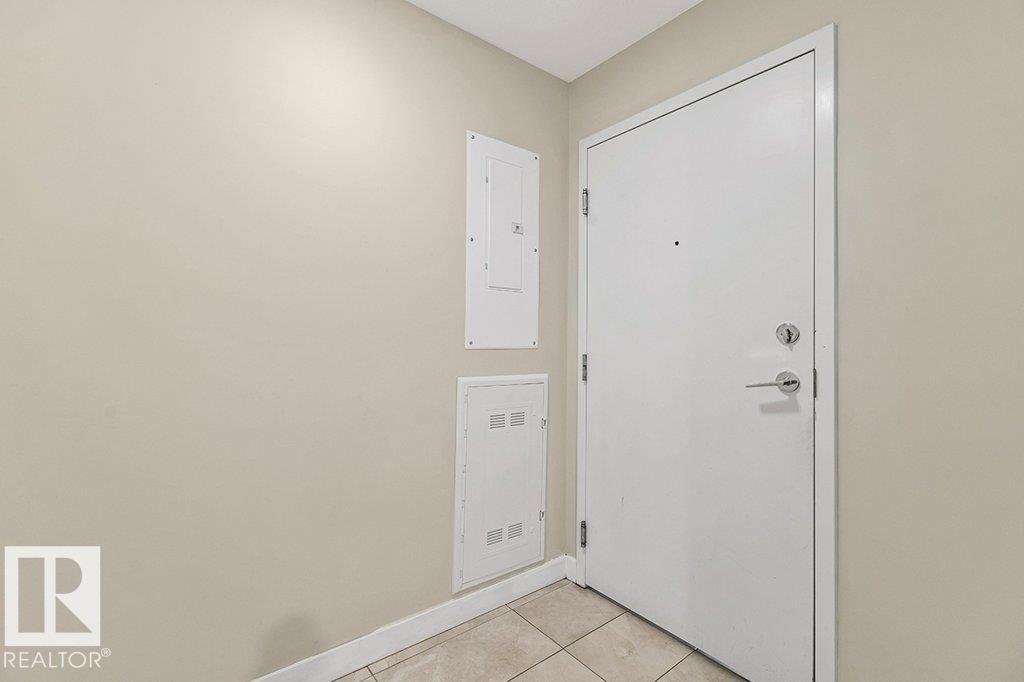 #305 9907 91 Av Nw, Edmonton, Alberta  T6E 2T7 - Photo 14 - E4460157
