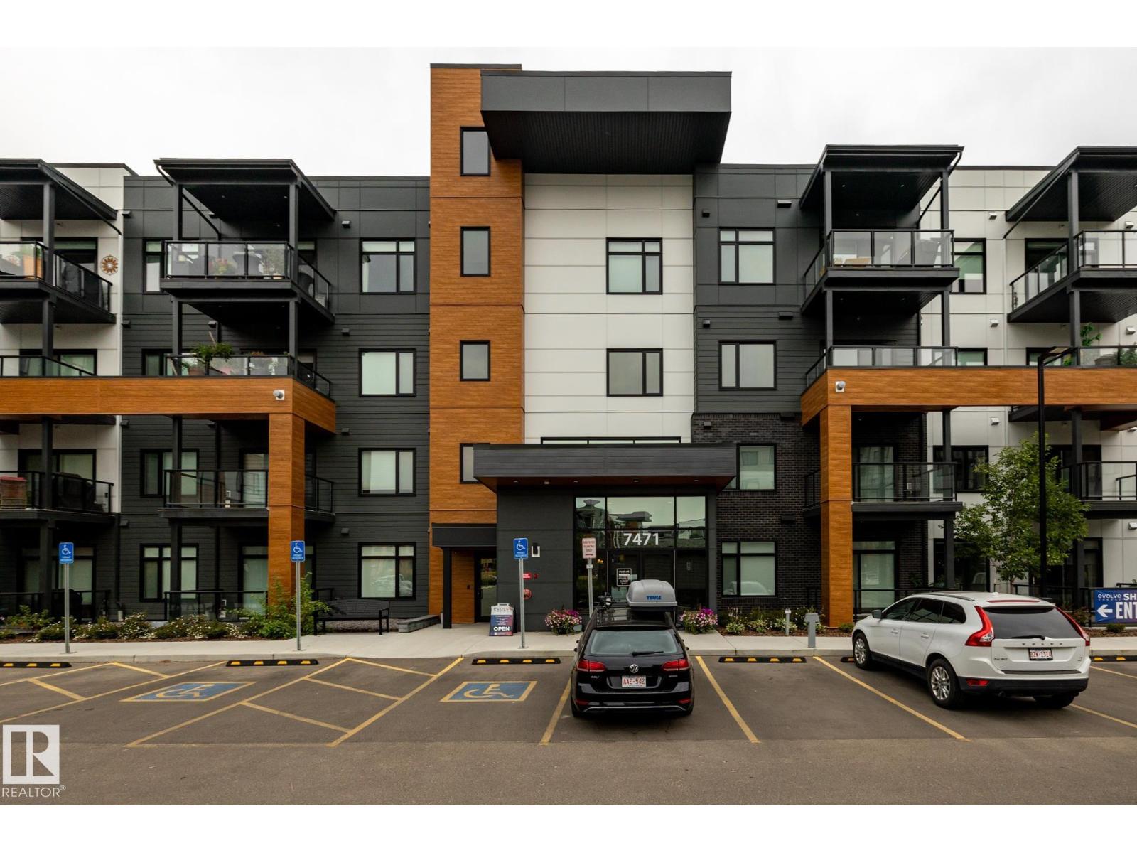 #112 7471 May Common NW NW, Edmonton, Alberta