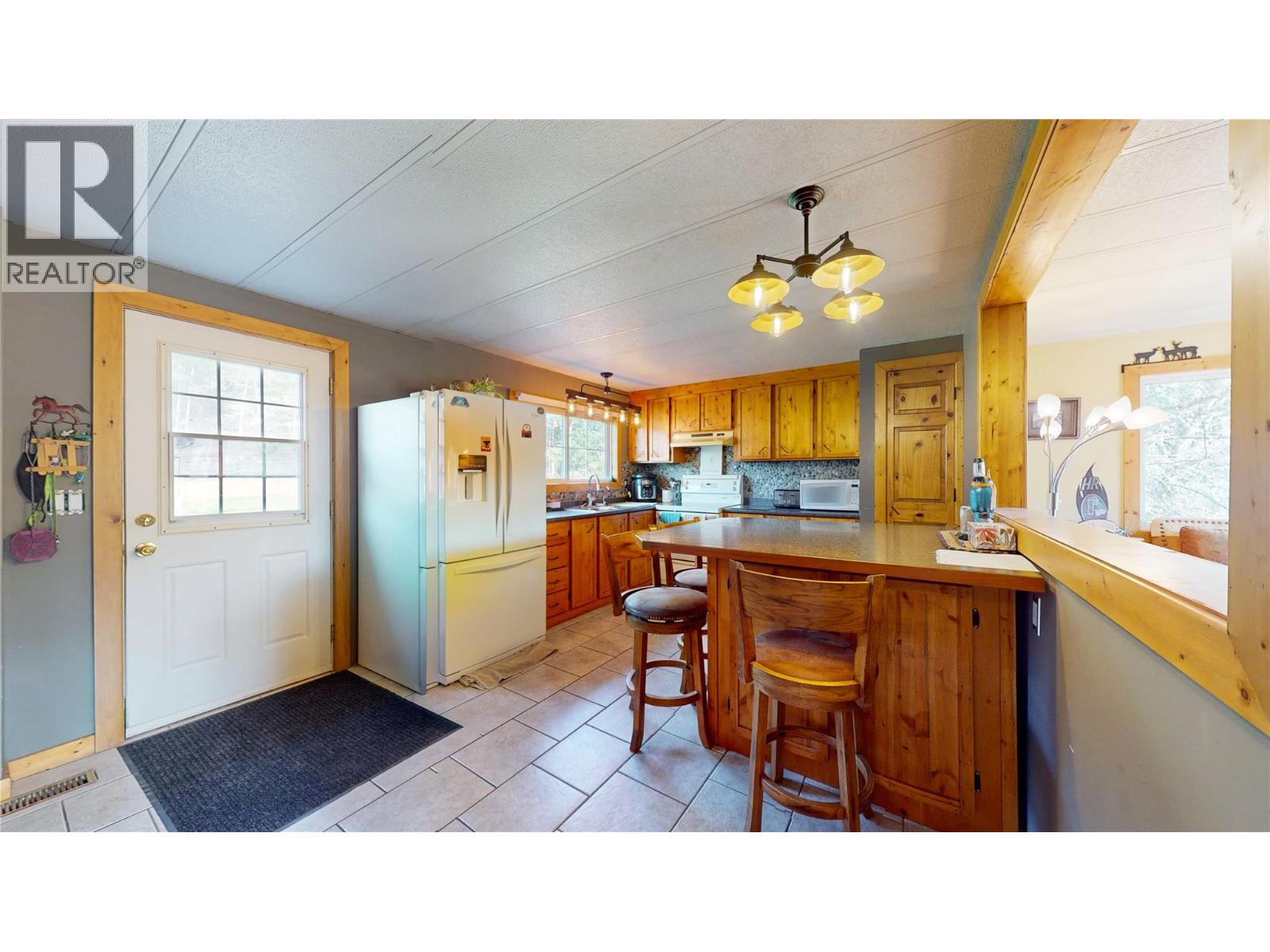 3215 Hidden Valley Road, Cranbrook, British Columbia V1C 6Z2 - Photo 8 - 10362414