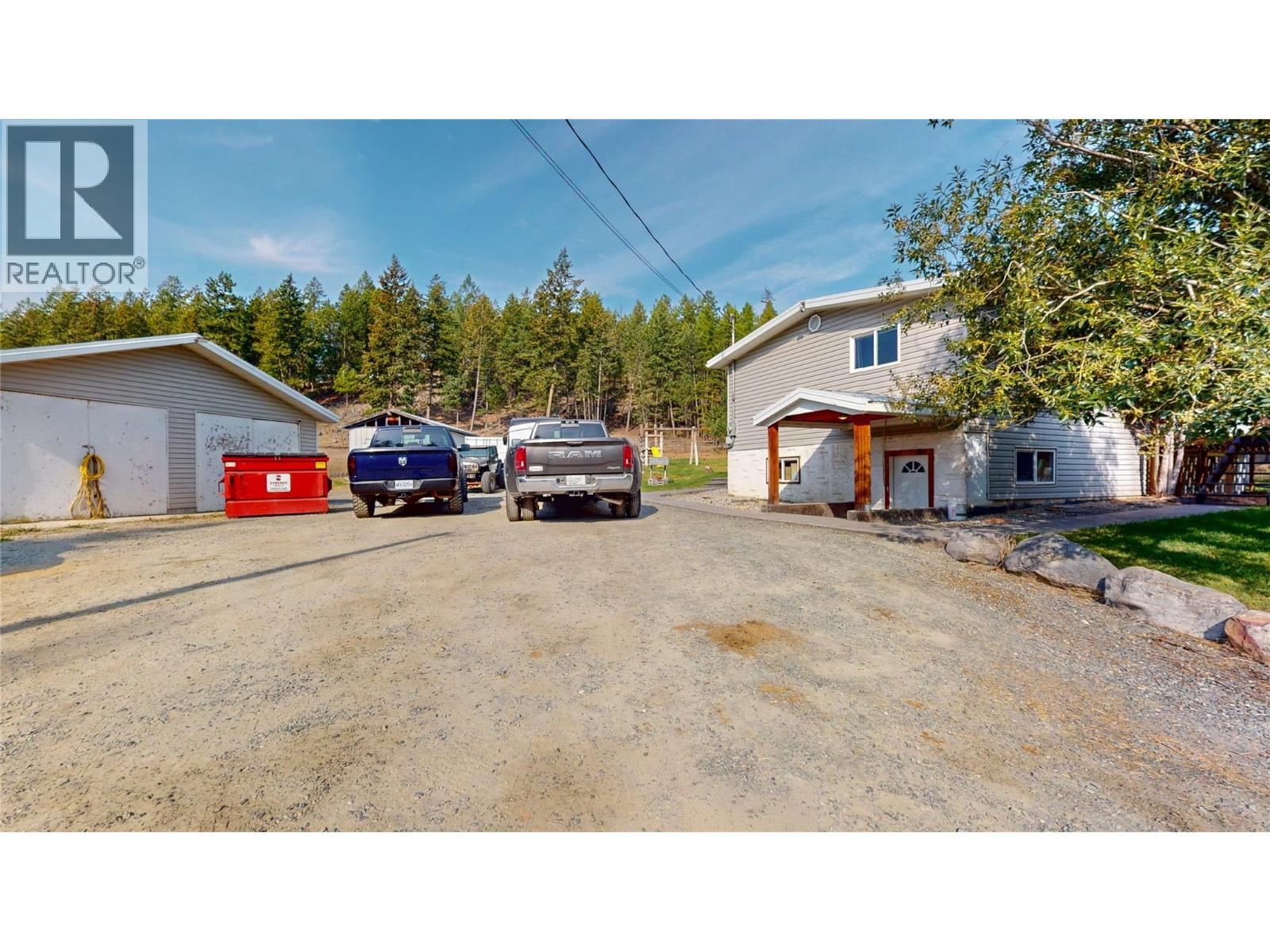 3215 Hidden Valley Road, Cranbrook, British Columbia V1C 6Z2 - Photo 2 - 10362414