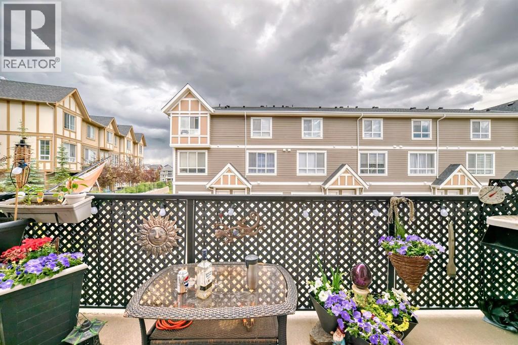 206 Sherwood Lane Nw, Calgary, Alberta  T3R 0V3 - Photo 12 - A2235711