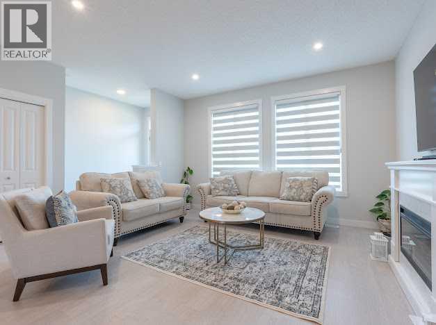 249 Calhoun Common Ne, Calgary, Alberta  T3P 1T3 - Photo 3 - A2257627