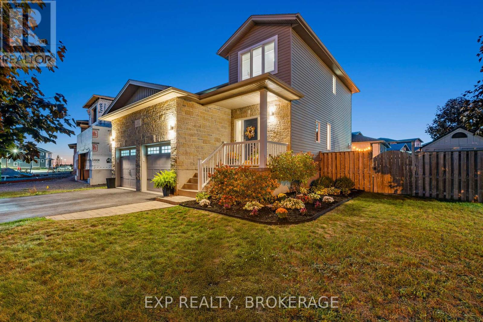 120 Mcdonough Crescent, Loyalist, Ontario  K7N 0A4 - Photo 3 - X12433660