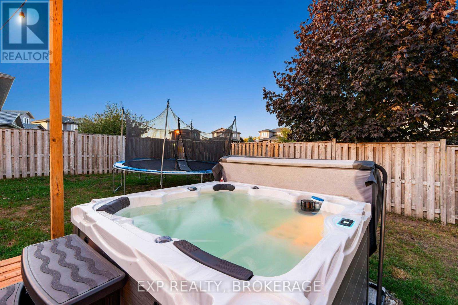 120 Mcdonough Crescent, Loyalist, Ontario  K7N 0A4 - Photo 36 - X12433660