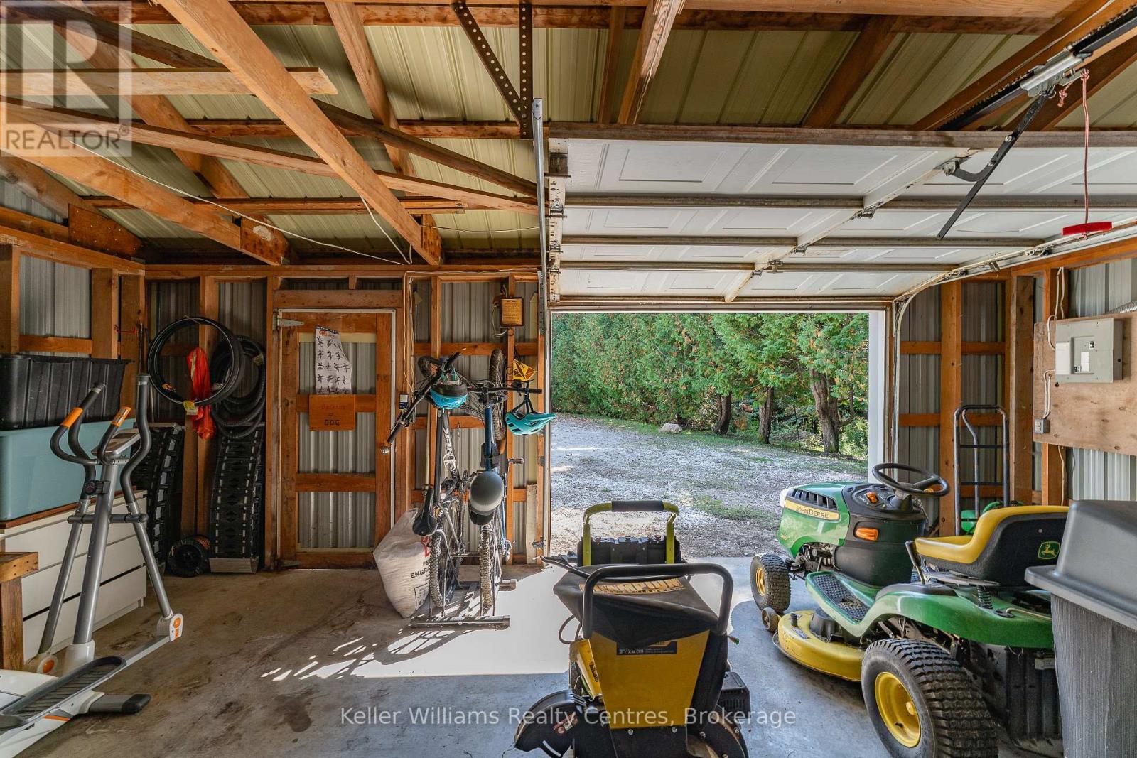 702473 Sideroad 5, Chatsworth, Ontario  N0H 1K0 - Photo 45 - X12435958