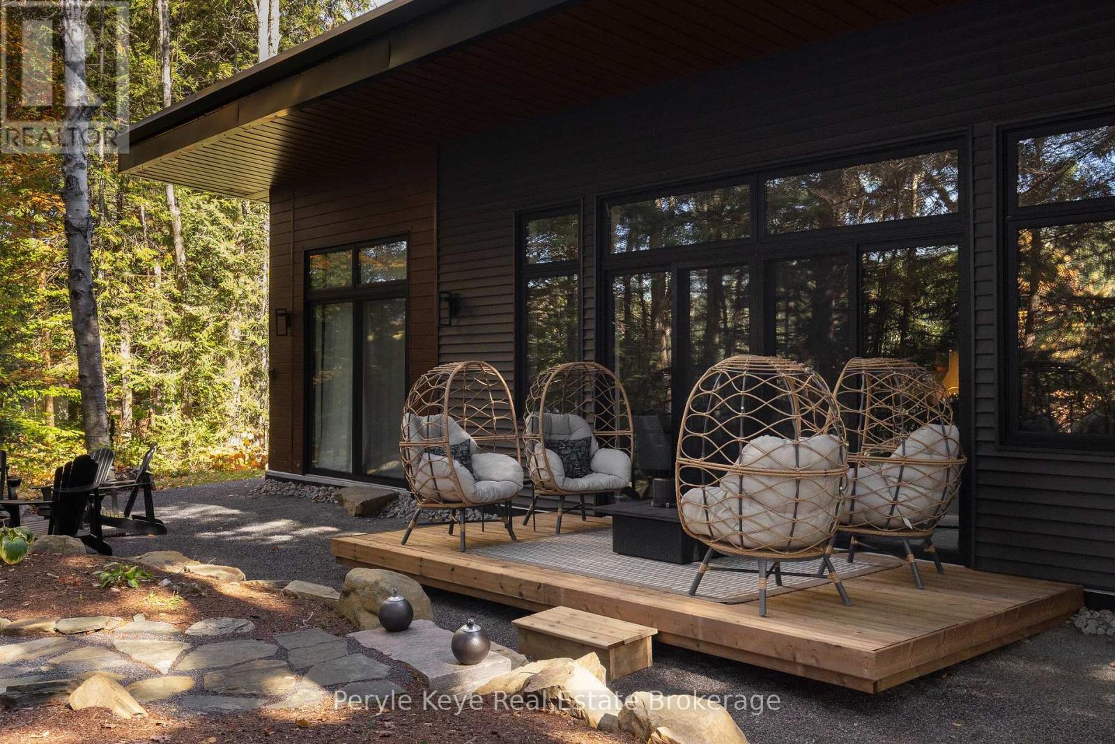 1-1387 Oxbow Lake Road, Lake Of Bays, Ontario  P1H 2J6 - Photo 7 - X12435984