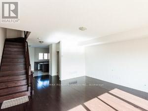 Upper - 106 Aspen Hills Road, Brampton, Ontario  L6Y 6E5 - Photo 17 - W12420014