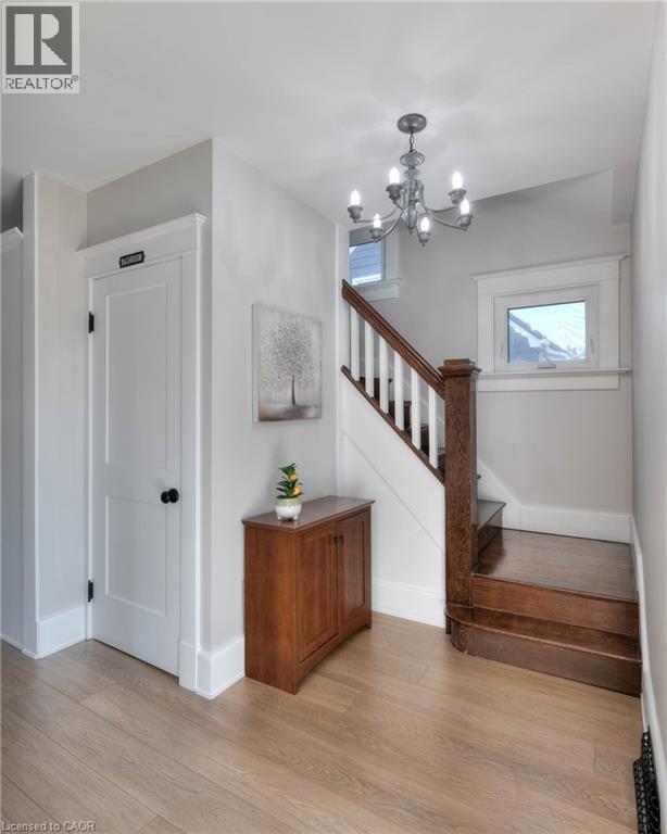 33 Bloomingdale Road N, Kitchener, Ontario  N2K 1A4 - Photo 11 - 40772860