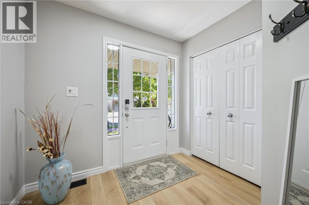 723 Black Cherry Street, Waterloo, Ontario  N2V 2P3 - Photo 6 - 40770461