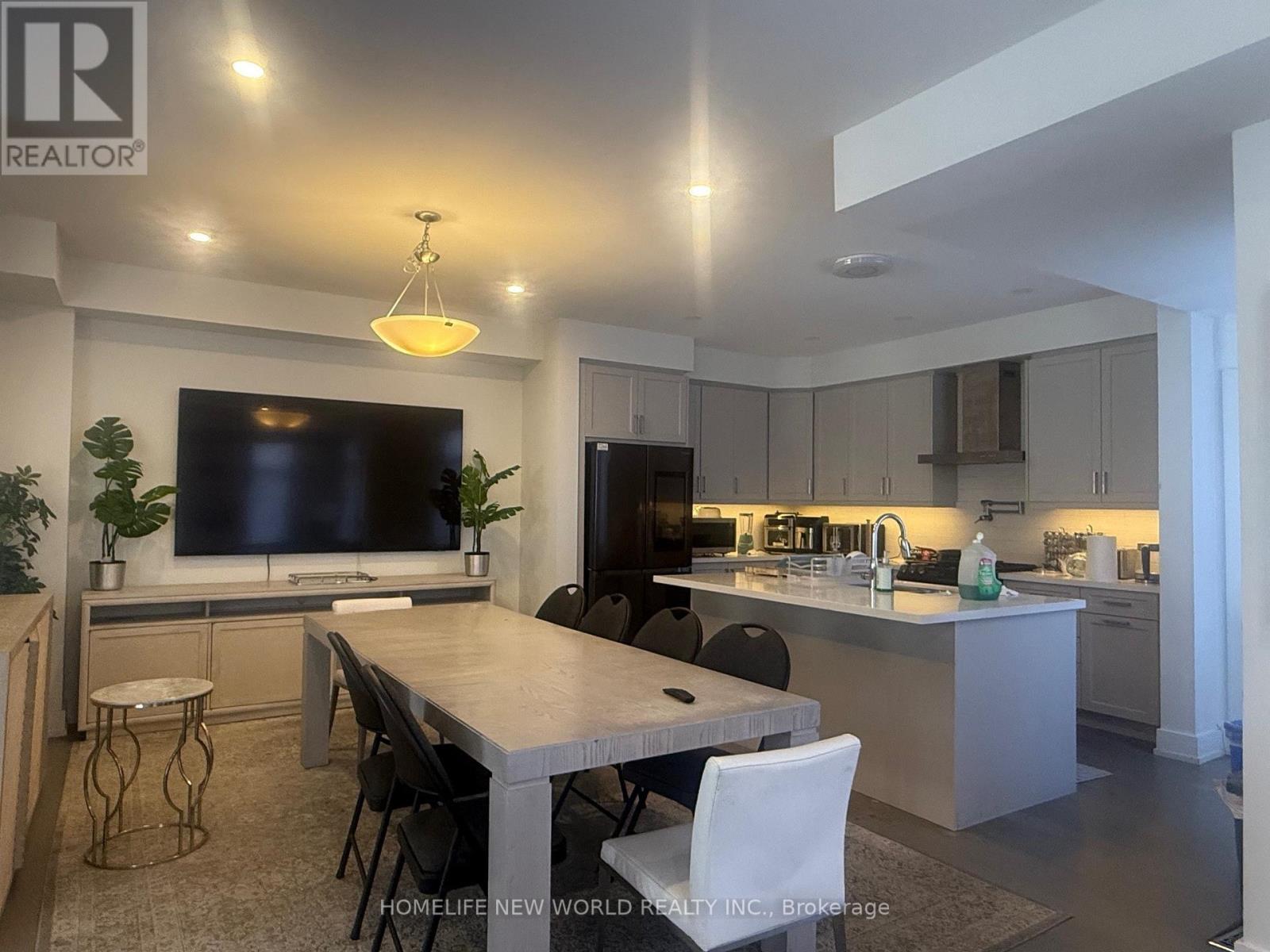 97 Guardhouse Crescent, Markham, Ontario  L6C 3J9 - Photo 1 - N12433426