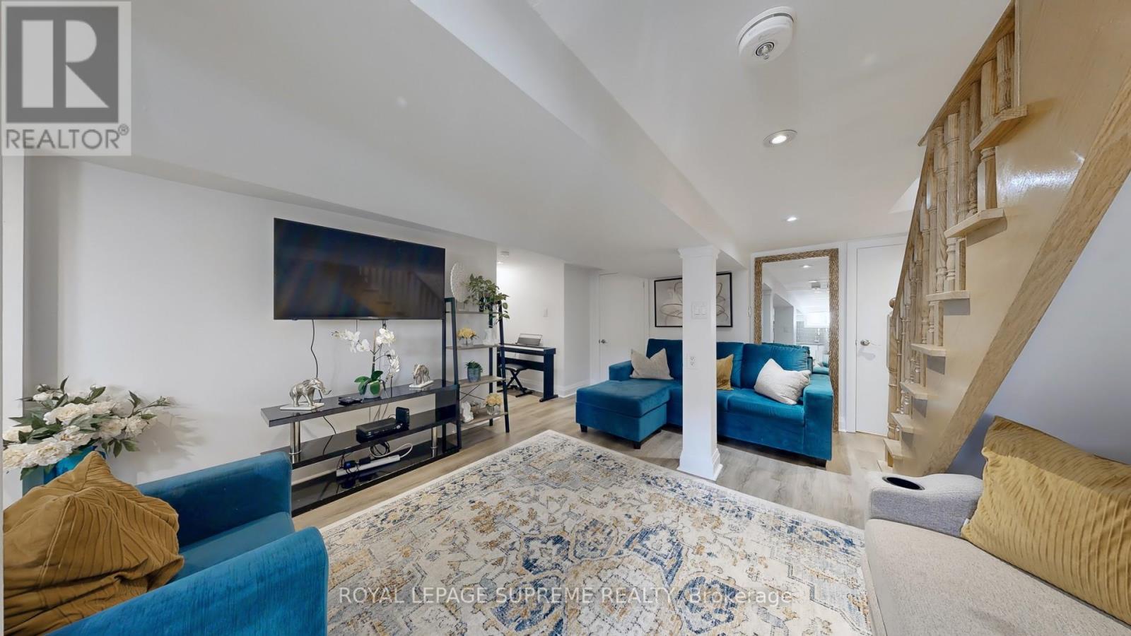 310 Nairn Avenue, Toronto, Ontario  M6E 4H8 - Photo 32 - W12315357