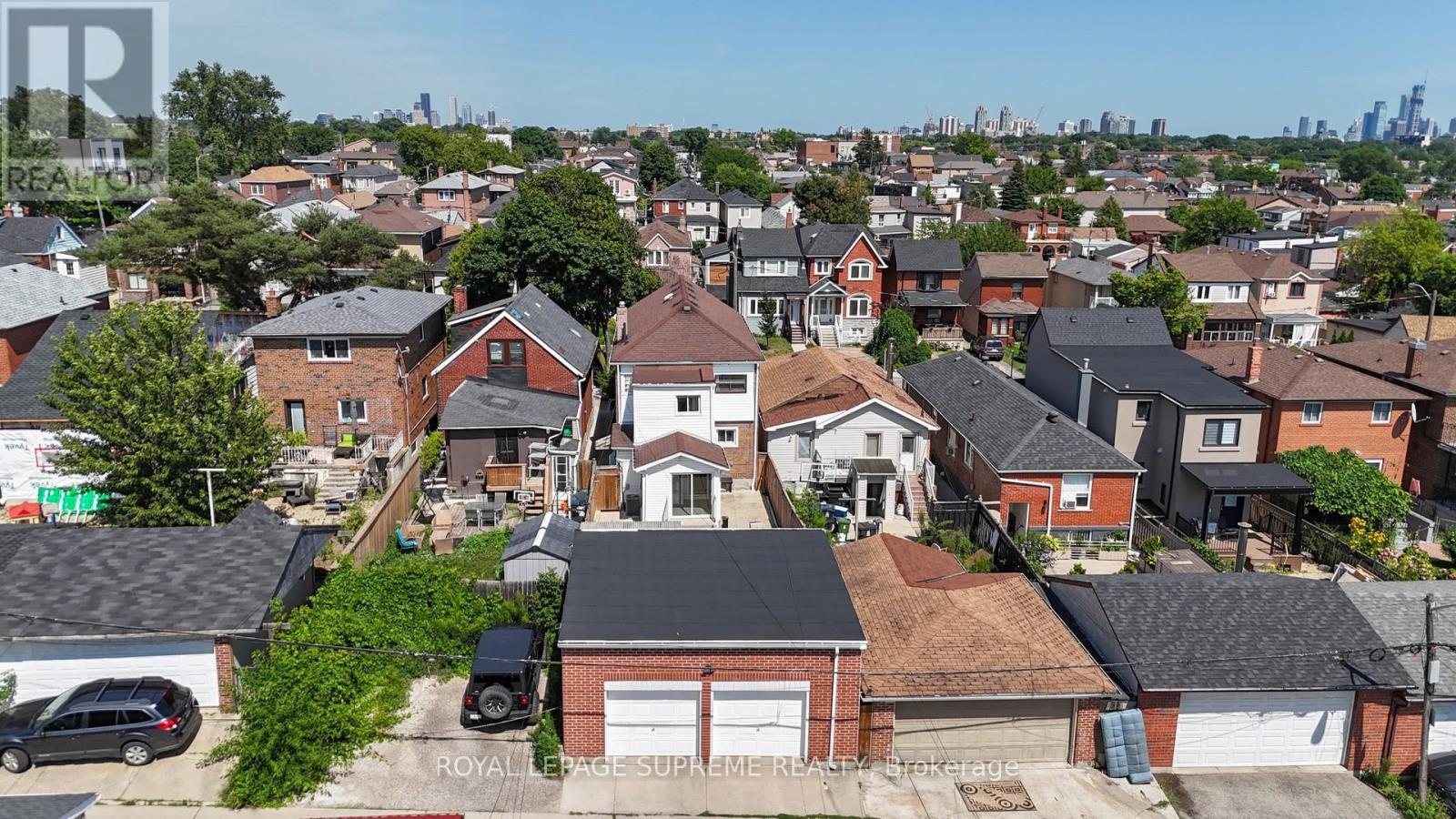 310 Nairn Avenue, Toronto, Ontario  M6E 4H8 - Photo 50 - W12315357