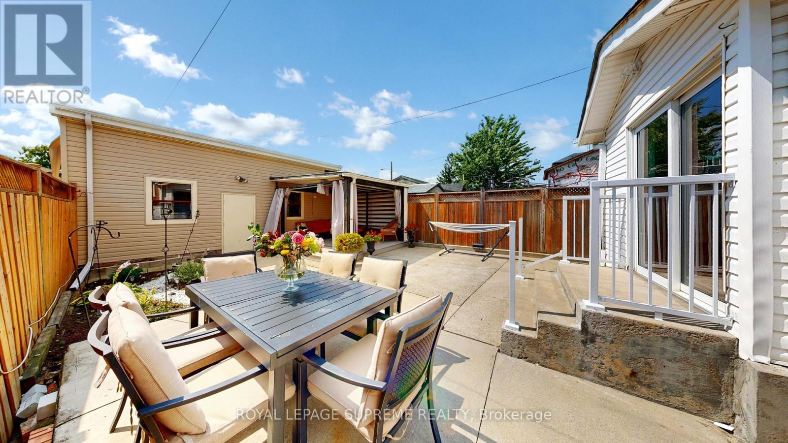310 Nairn Avenue, Toronto, Ontario  M6E 4H8 - Photo 44 - W12315357