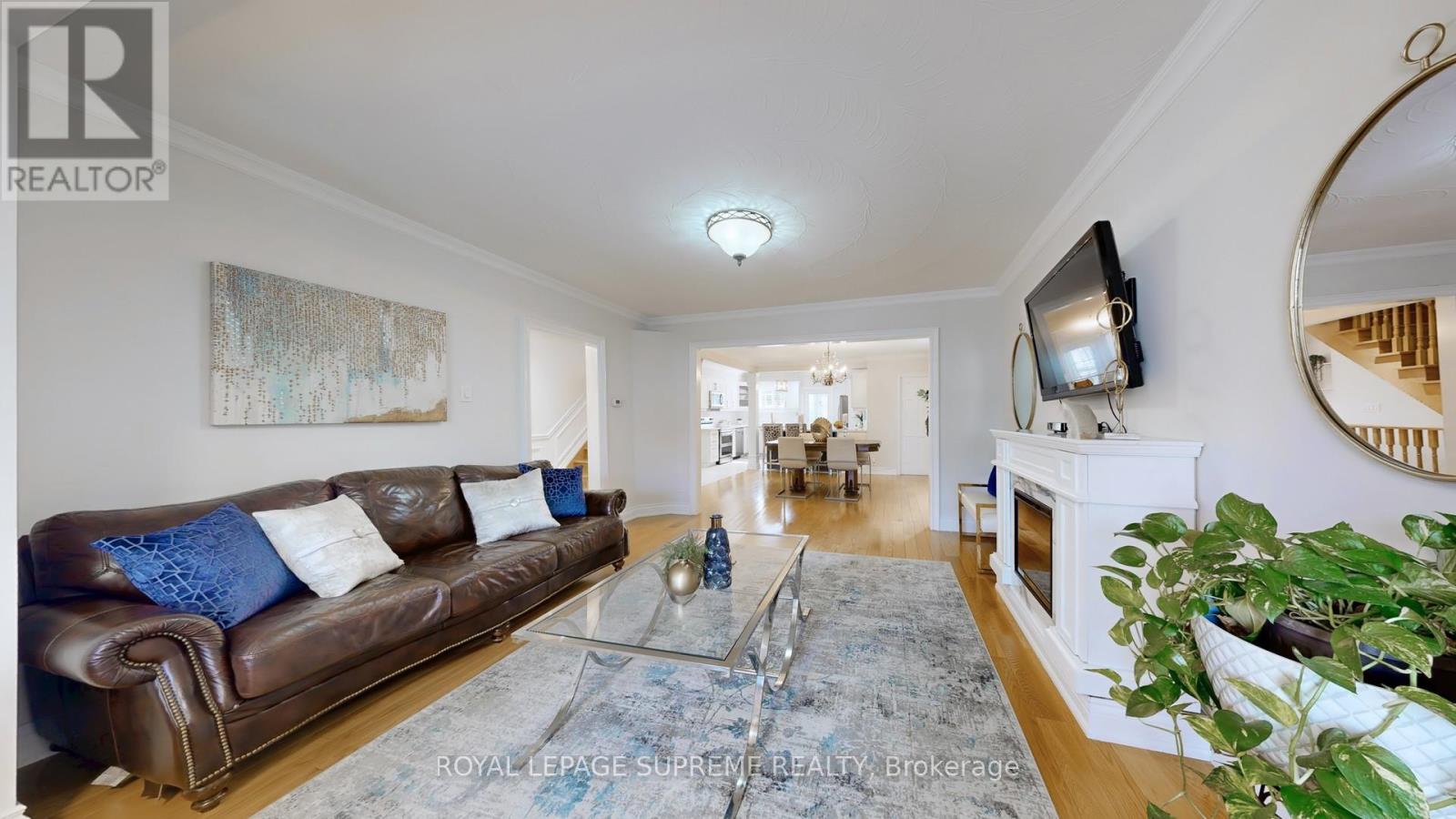 310 Nairn Avenue, Toronto, Ontario  M6E 4H8 - Photo 7 - W12315357