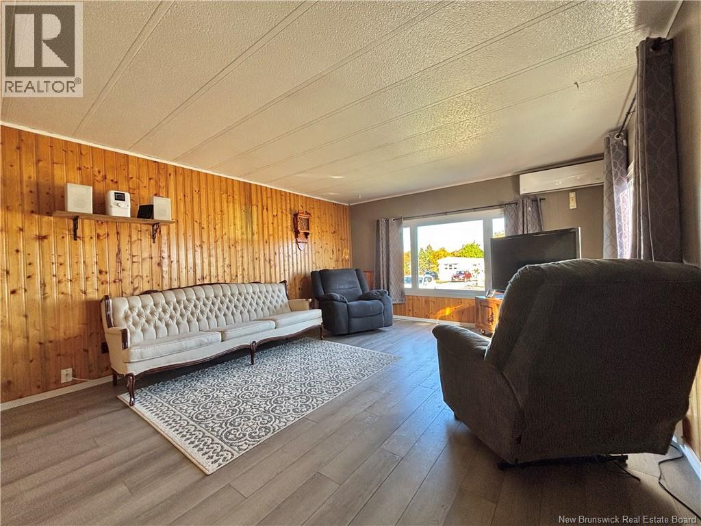 541 Kent, Bathurst, New Brunswick  E2A 2T2 - Photo 6 - NB127520