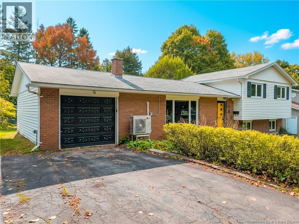 31 Cameron Court, Fredericton, New Brunswick  E3B 2R9 - Photo 5 - NB127287