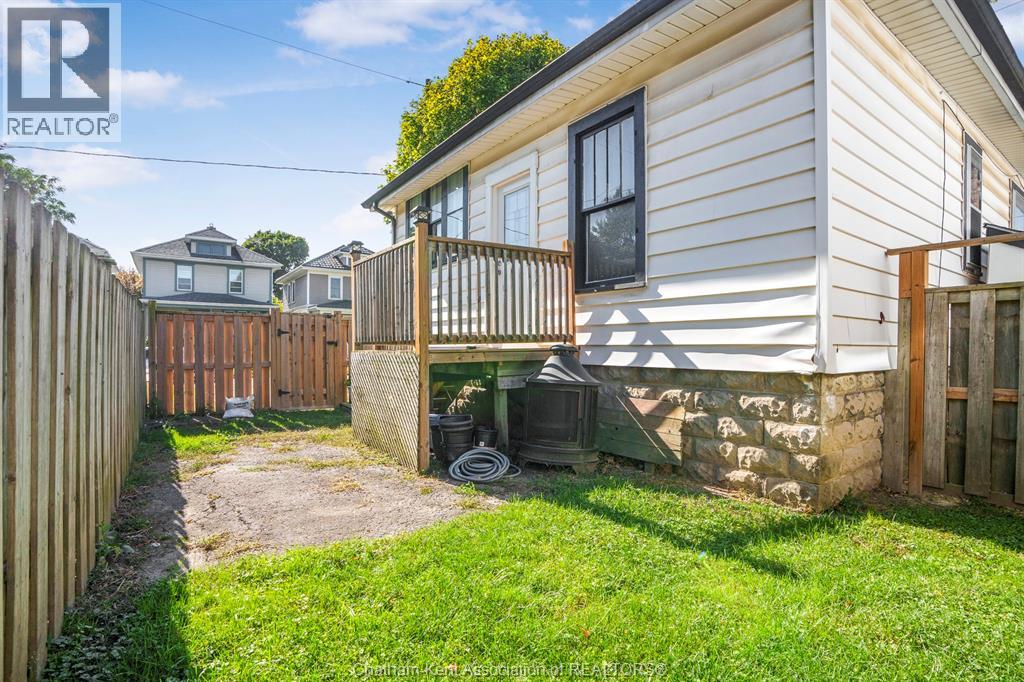 58 Forest Street, Chatham, Ontario  N7L 2A2 - Photo 8 - 25024746
